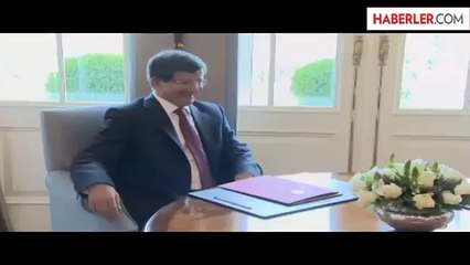 Soli Özel: Erdoğan'ın Siyasi Geleceği Davutoğlu'nun Elinde