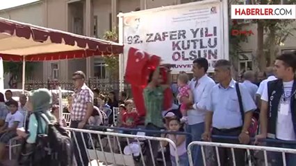 Diyarbakır'da Çelenk Sunma Törenine Belediye Katılmadı