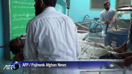 Tải video: Afghanistan: attaque suicide des talibans à Jalalabad