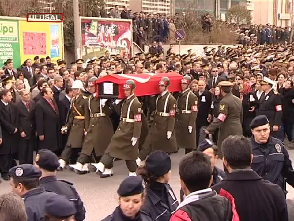 "Açılım yasası şehitlerimize ve vatana ihanet yasasıdır"