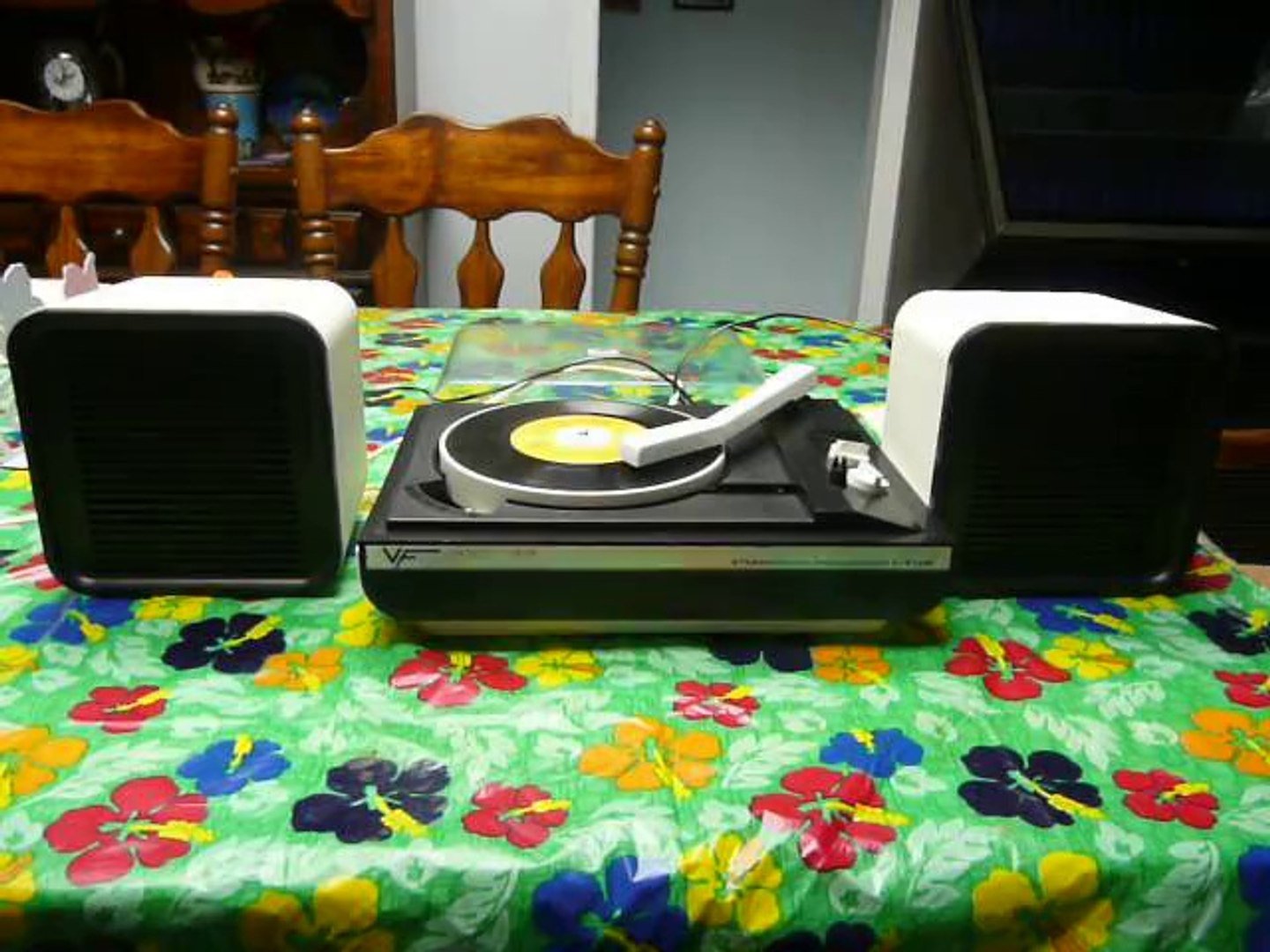 ⁣c. 1978 Vanity Fair 7700 Stereo Record Player