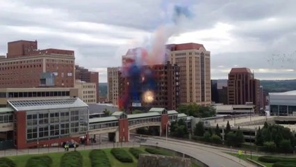 Dünyanın En Renkli Bina Yıkımı