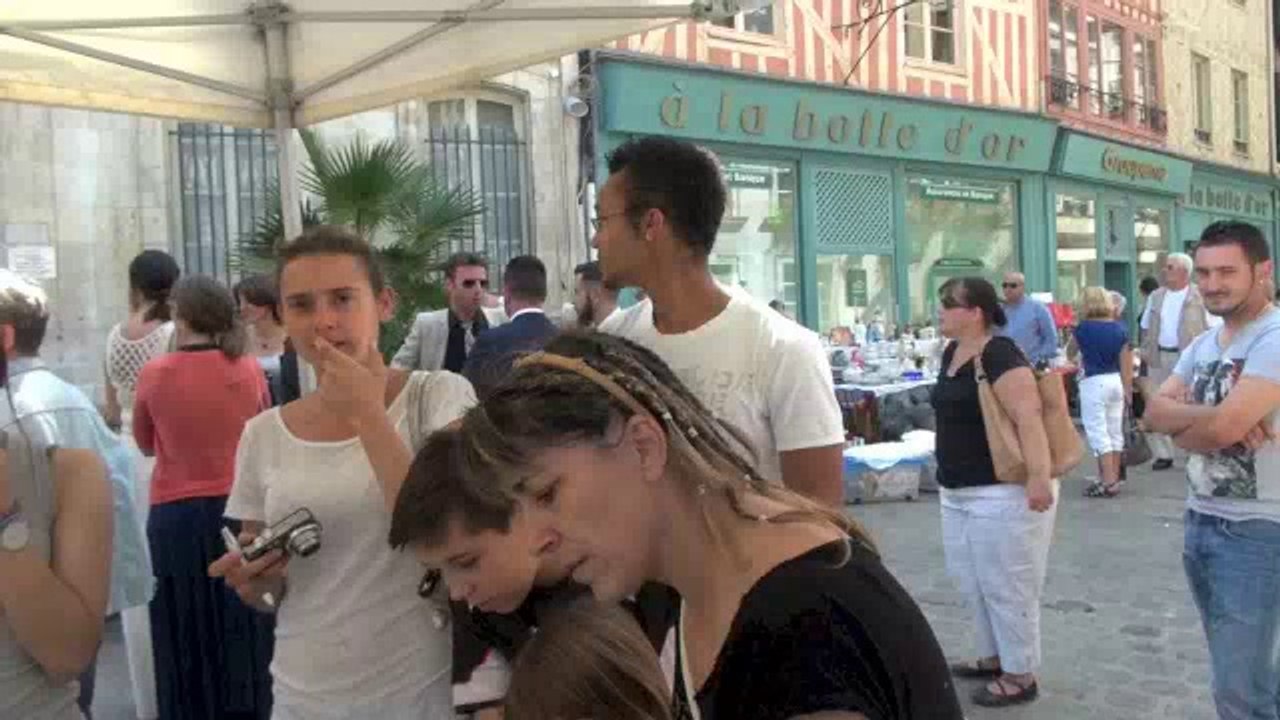 Que de Flux ville basse et ville haute à Auxerre !  Grand déballage et puces des quais