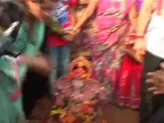 Ameesha Patel Does 'Ganapati Visarjan' With Her Friends and Family