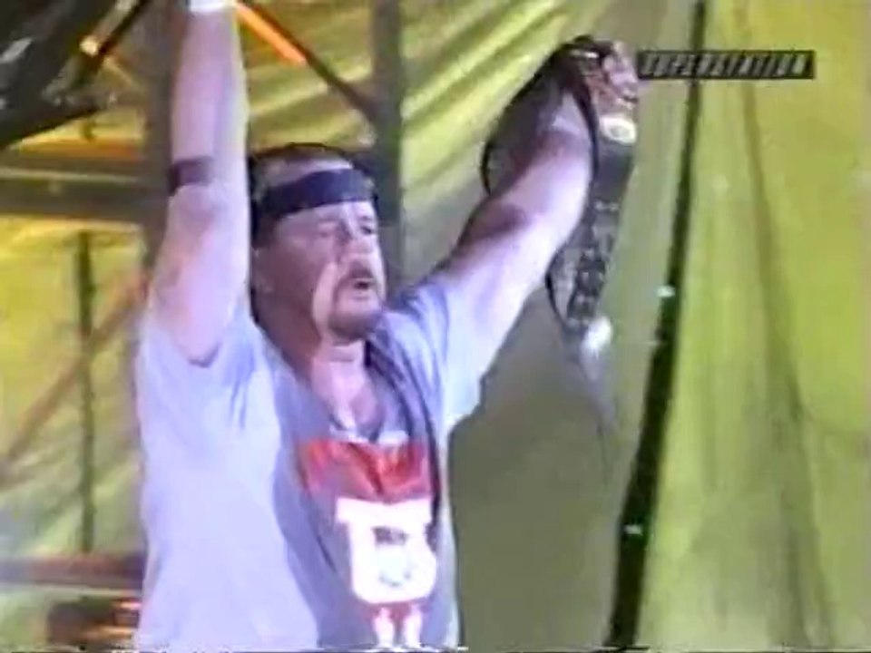 Terry Funk vs Chris Candido (Hardcore Match) (WCW Thunder 05.31.2000)