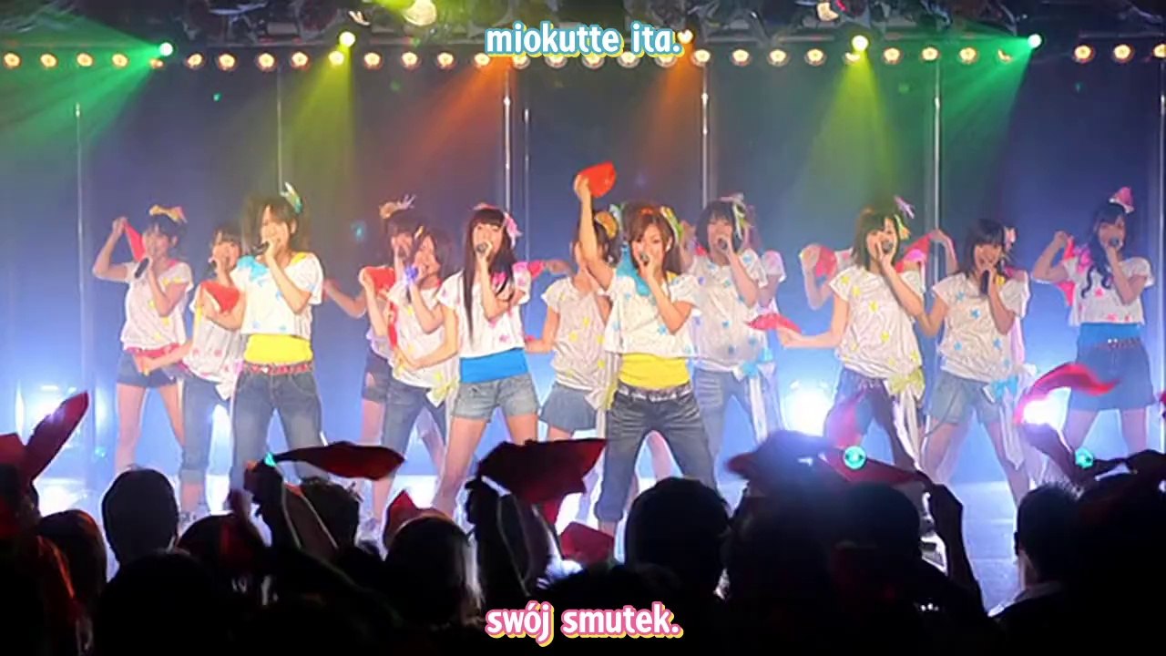 AKB48 - Hikoukigumo [PV] [lizards@DEEP]