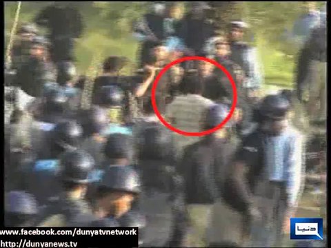 Dunya News - Pervaiz Rasheed and Khawaja Saad Rafique strongly condemns torture on media persons