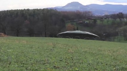 Real UFO With Aliens Caught On Camera