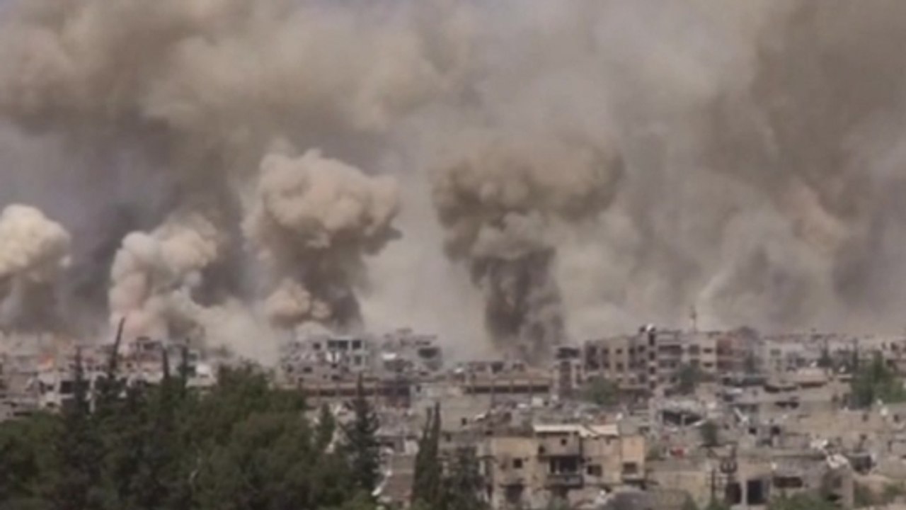 Explosions rock Damascus suburb