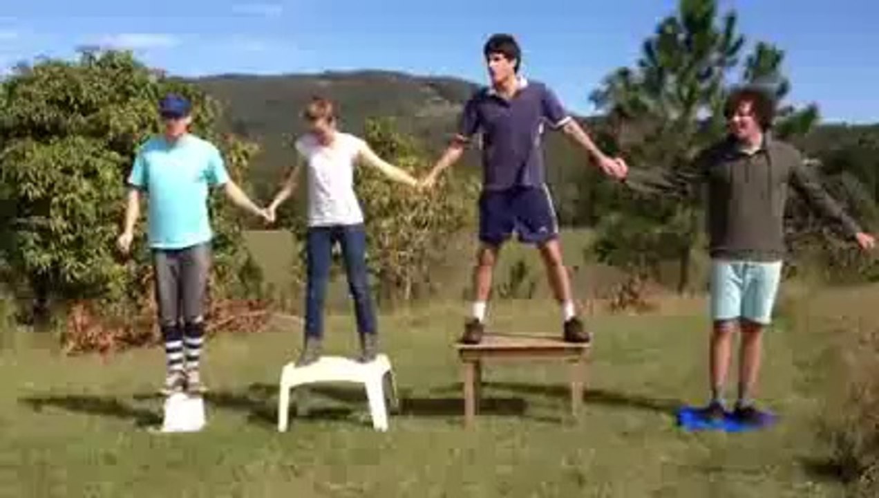 Electric fence experiment ends as expected (original) HD