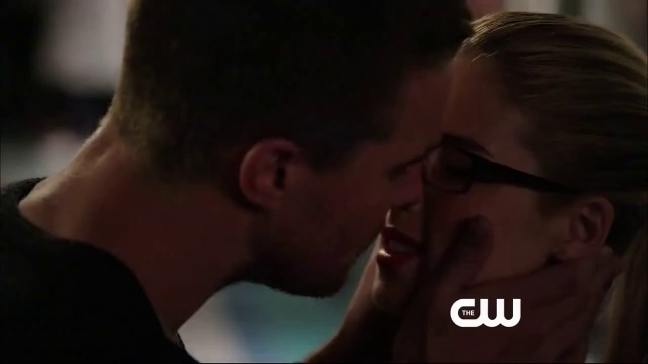 Arrow - Season 3 - Spot Tv Promo "Some Things Never Die" [VO|HD]