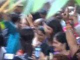 Shilpa Shetty With Husband Raj Kundra Dance While Celebrates Ganesha Visarjan at Home