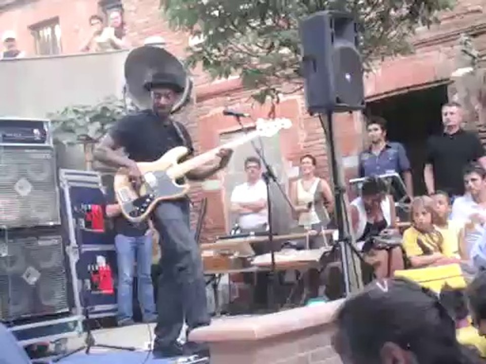 Marcus Miller  - Toulouse, 2009-07-28 (THX AleEex081)
