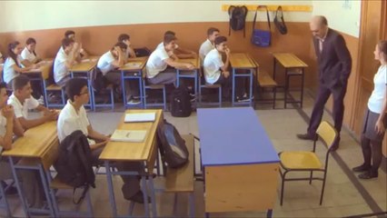 HOCA SINIFTA ÇILDIRDI!!