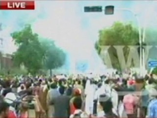 Violent clashes resume in Islamabad's Red Zone