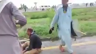 PTI beating Police man