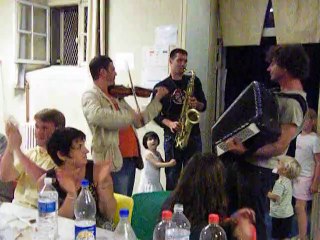 AS COSMOS NANTES : arrivée musicos 1