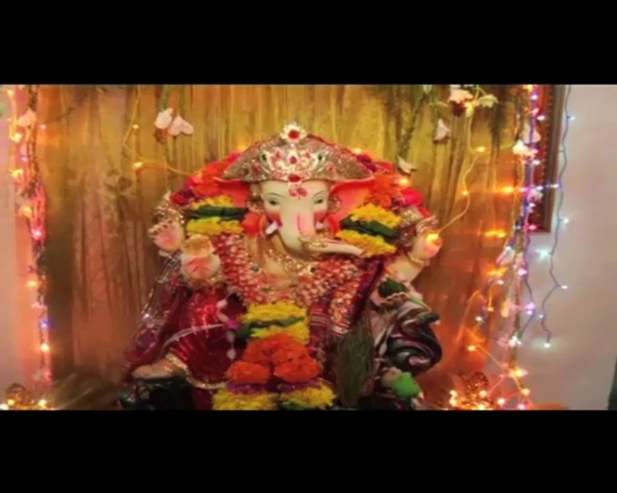 Vikas Manaktala and Sambhavna Seths Ganpati pooja