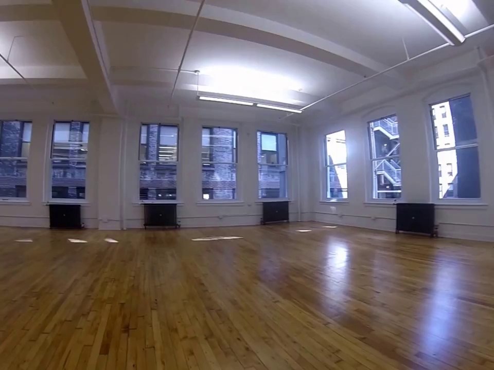 24TH & BROADWAY 3,100 SF BRIGHT OPEN OFFICE LOFT