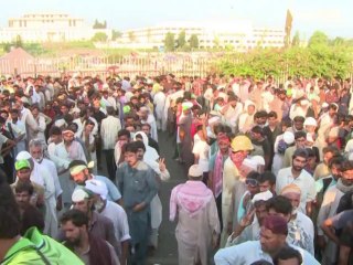 Pakistan: des opposants attaquent la télévision d'Etat, la crise s'aggrave