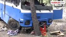 Tarım işçilerini taşıyan minibüs kaza yaptı: 1 ölü 6 yaralı