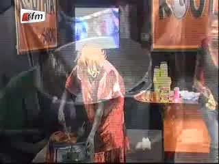 Kouthia Show raille Viviane Wade cuisine pour Karim Wade pour son anniverssaire