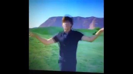 How to walk sassy with Zac Efron Vine By AlliCattt