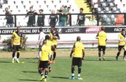 Pressão! Torcida organizada cobra jogadores do Vasco