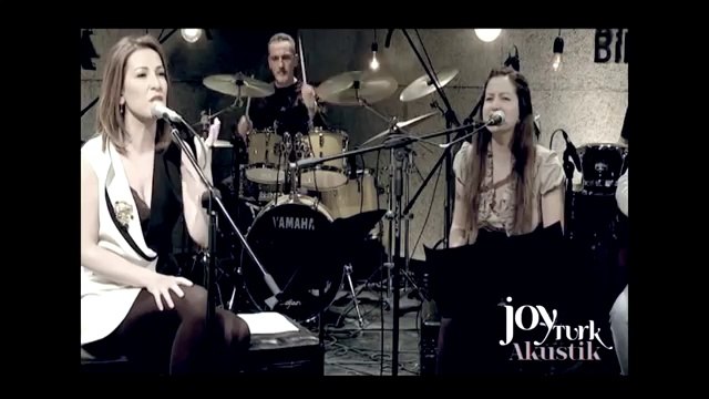 Yonca Lodi - Sana Birsey Olmasn (JoyTurk Akustik)