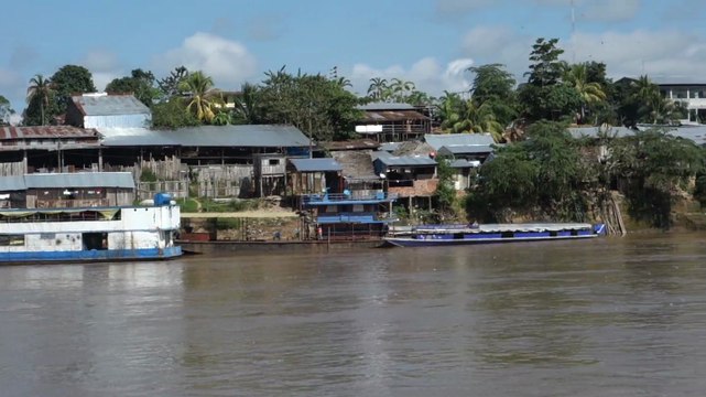 Perou- Yurimagouas: Bateau en Amazonie