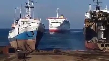 Gemi  Böyle Park Edilir