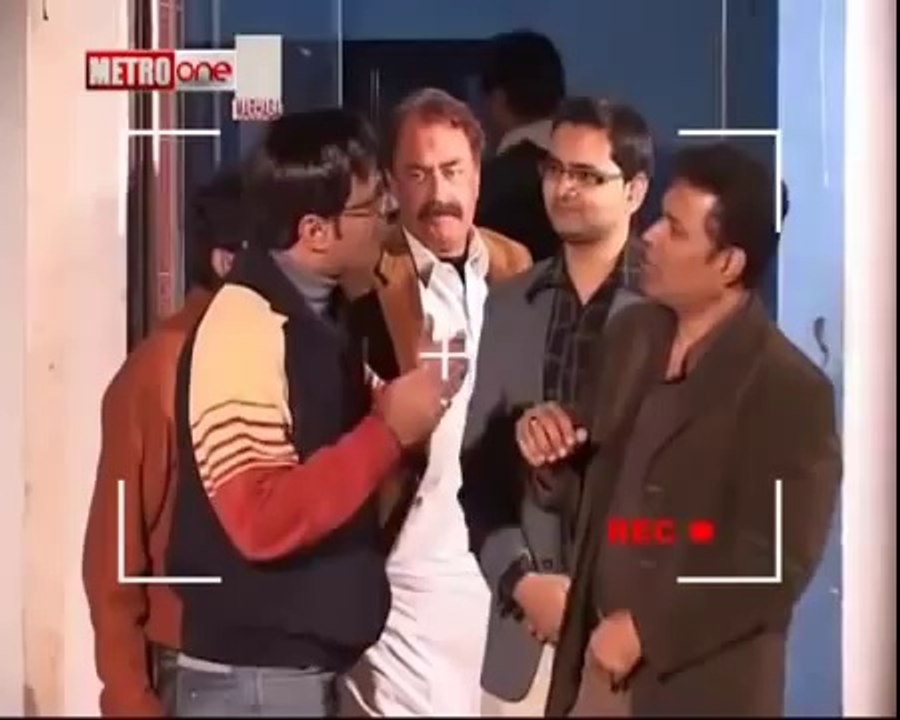 Zara Hut Kay Saleem Afridi comedy Pakistani Funny videos 2013