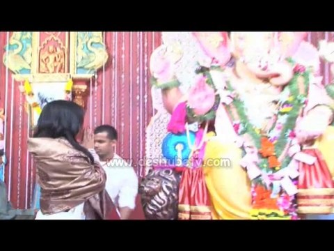 Poonam Pandey & bollywood celebs @Andheri Cha raja for ganesh pooja