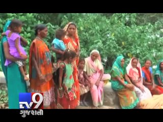 Students swimming to reach school, Vadodara - Tv9 Gujarati