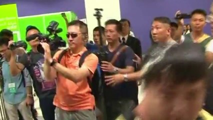 Hong Kong: un haut représentant de Pékin hué