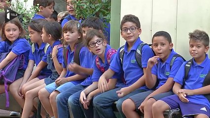 Retour de l'uniforme à l'école
