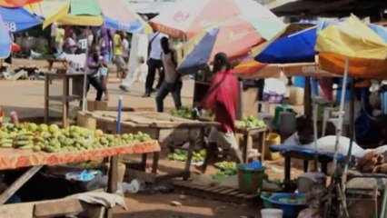 Ebola patient escapes quarantine centre in search of food