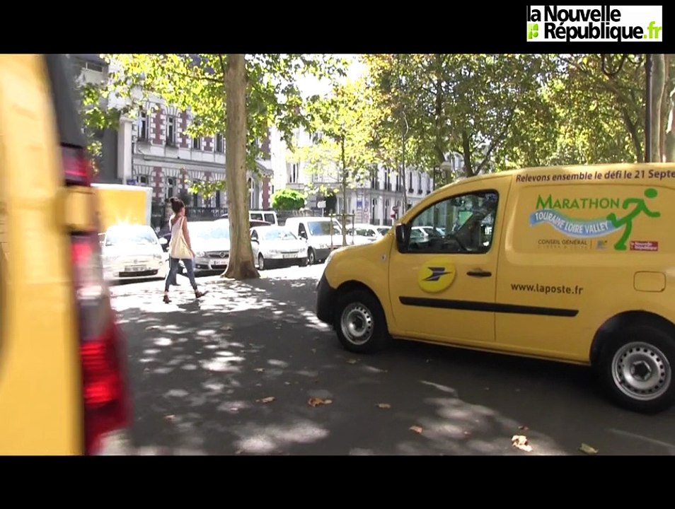 VIDEO. Tours : la Poste aux couleurs du marathon