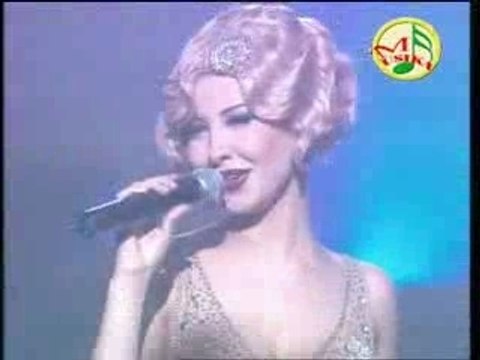 Nancy ajram nasseto garho (concert)