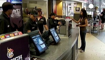 Los empleados de cómida rápida de EEUU reivindican un salario de 15 dólares la hora