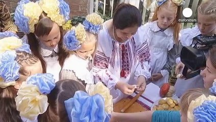 Kiev'deki küçük öğrencilerin en büyük hayali ülkelerini savunmak