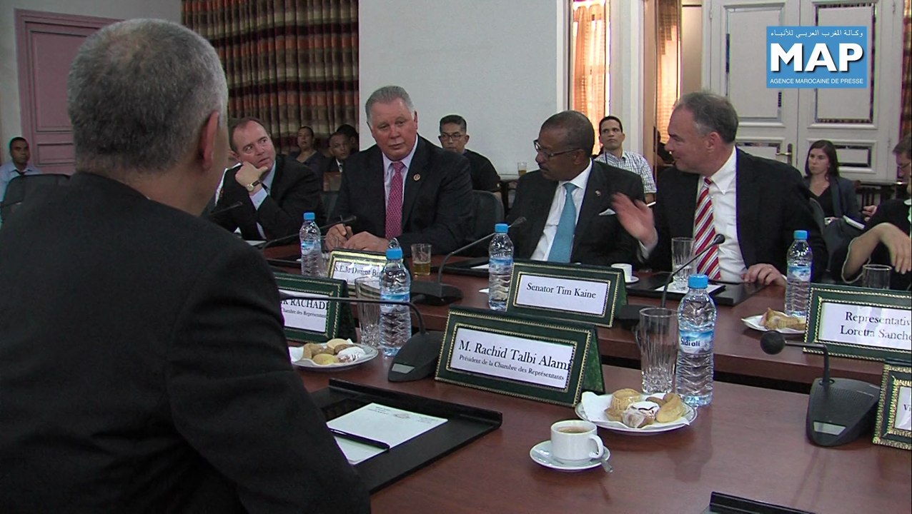 رئيس مجلس النواب يجري مباحثات مع وفد عن الكونغرس الأمريكي