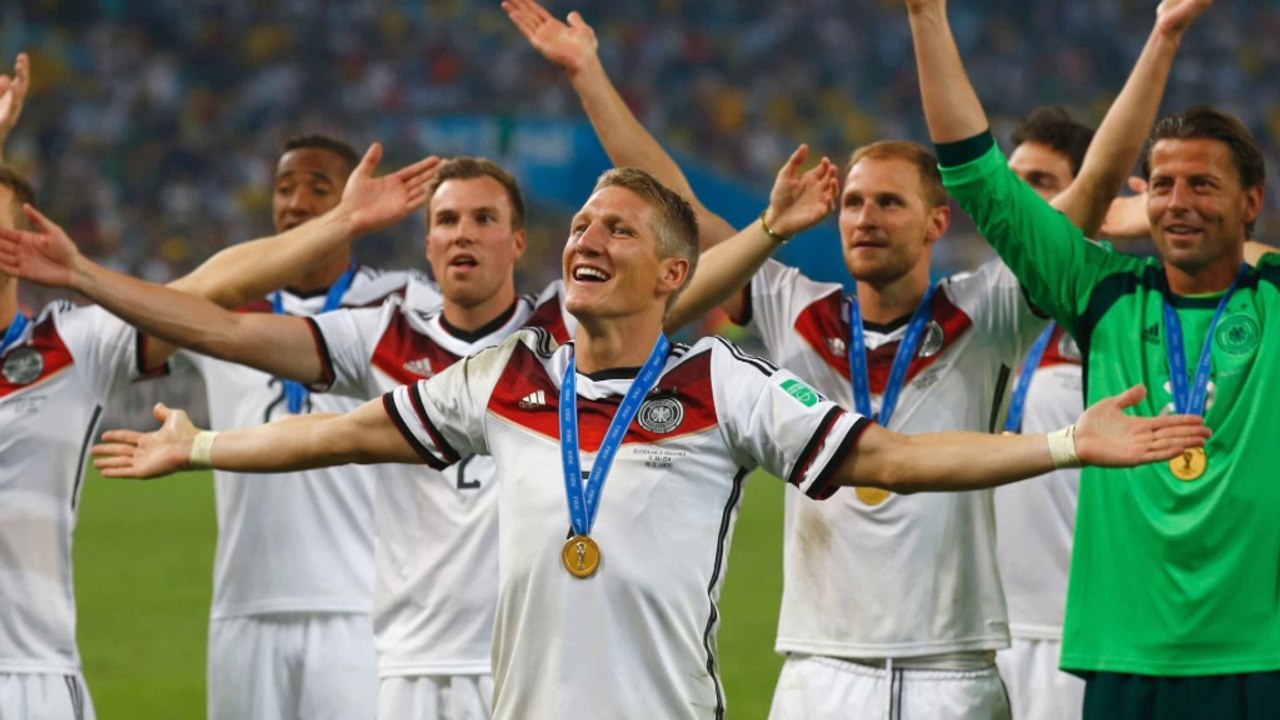 Schweini neuer Kapitän! Die Reaktionen im Netz