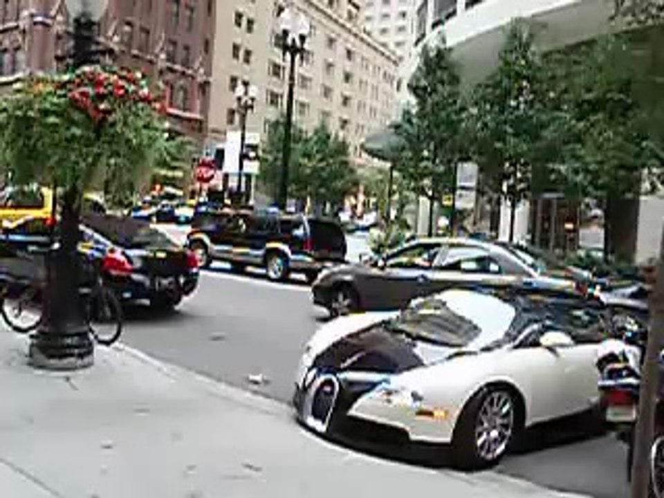 Bugatti Veyron em Test Drive
