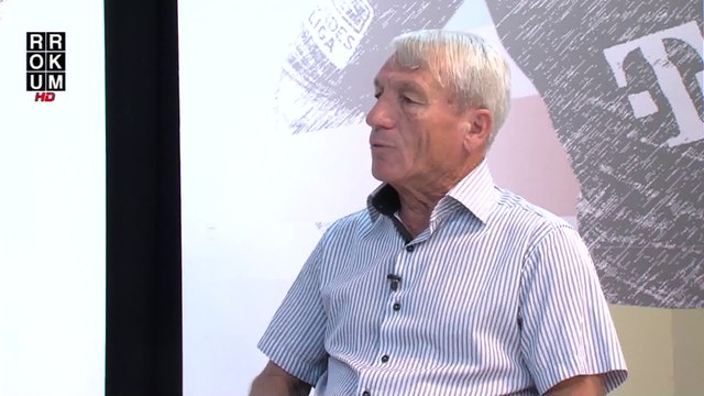 ME AGIM KASAPOLLIN - AJET SHOSHOLLI, trener i futbollit