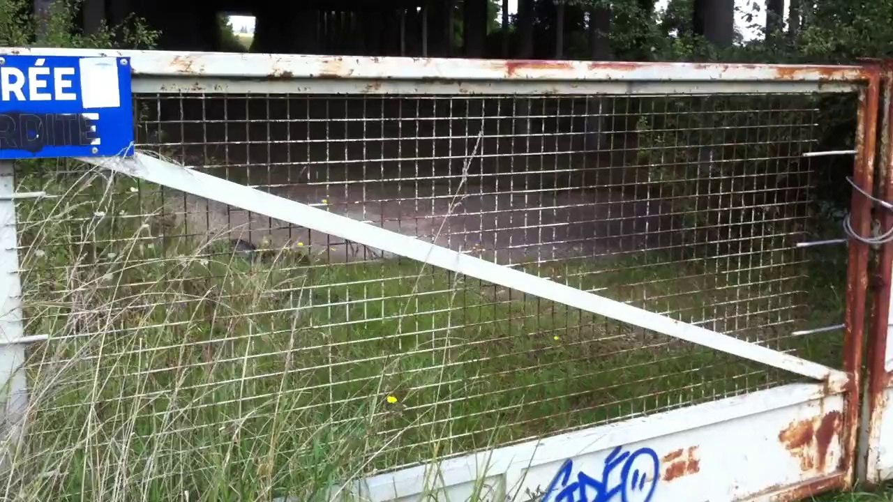 Jalil découvre la PTF de l'aérotrain à Chevilly