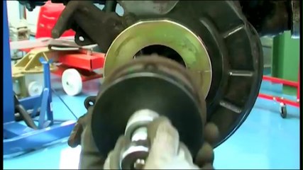 UO11714 - Outil de pose et dépose de roulement de roue pour VAG - www.mecatechnic.com