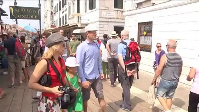 ASSALTO DEI TURISTI, SERVE IL NUMERO CHIUSO
