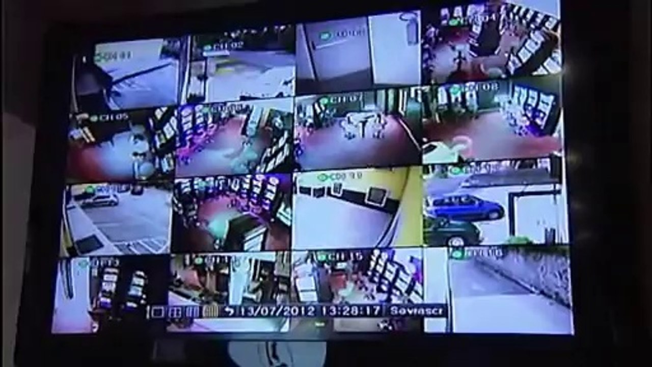 TERRORE NELLA SALA SLOT, RAPINA DI 30 MILA EURO