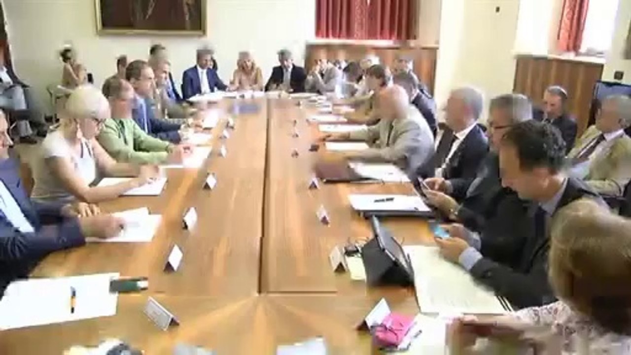 PROFUGHI, REBUS OSPITALITA'